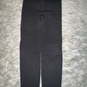 Lululemon Cropped Leggings RARE small